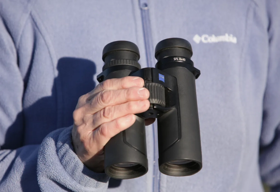 birding scope vs binoculars